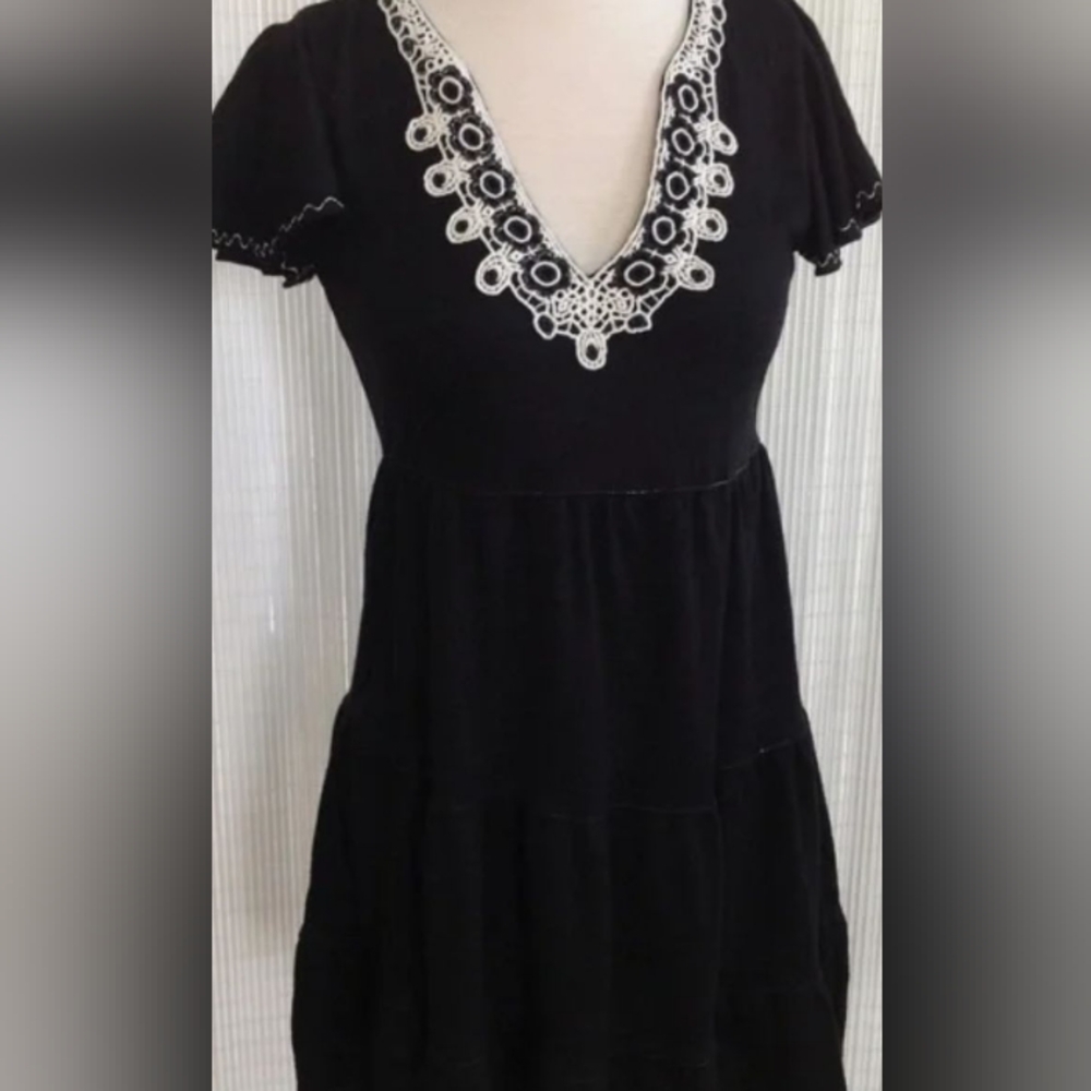 Max Studio Embroidered Boho V-Neck Black & White Size XS